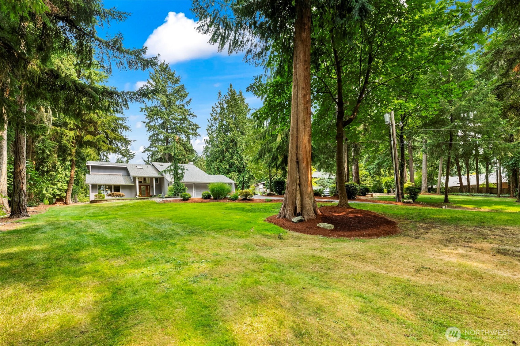 407 Point Fosdick Drive NW, Gig Harbor, WA 98335