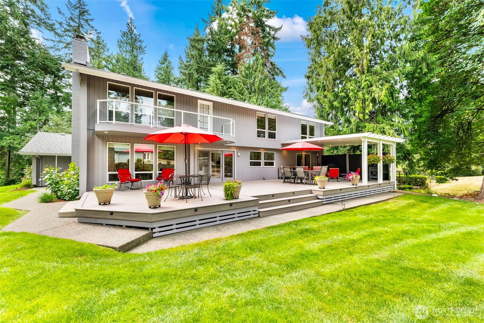 407 Point Fosdick Drive NW, Gig Harbor, WA 98335
