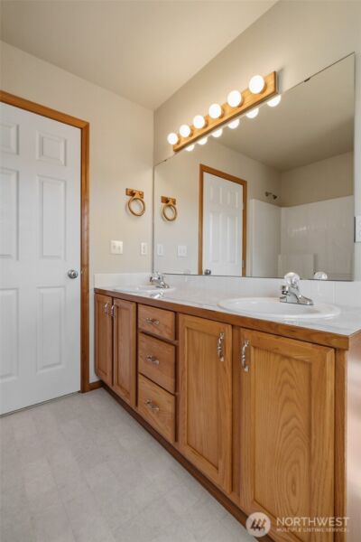 5711 Pasinetti Street E, Fife, WA 98424-2360 - Photo 17