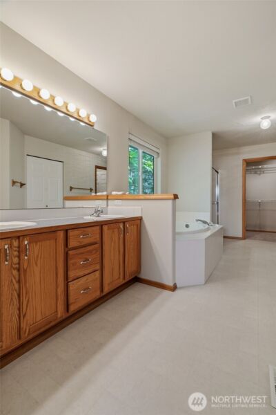 5711 Pasinetti Street E, Fife, WA 98424-2360 - Photo 20