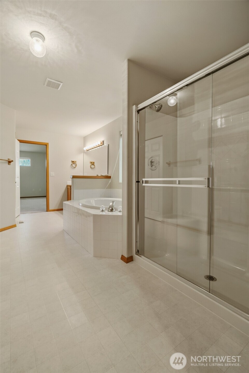5711 Pasinetti Street E, Fife, WA 98424-2360