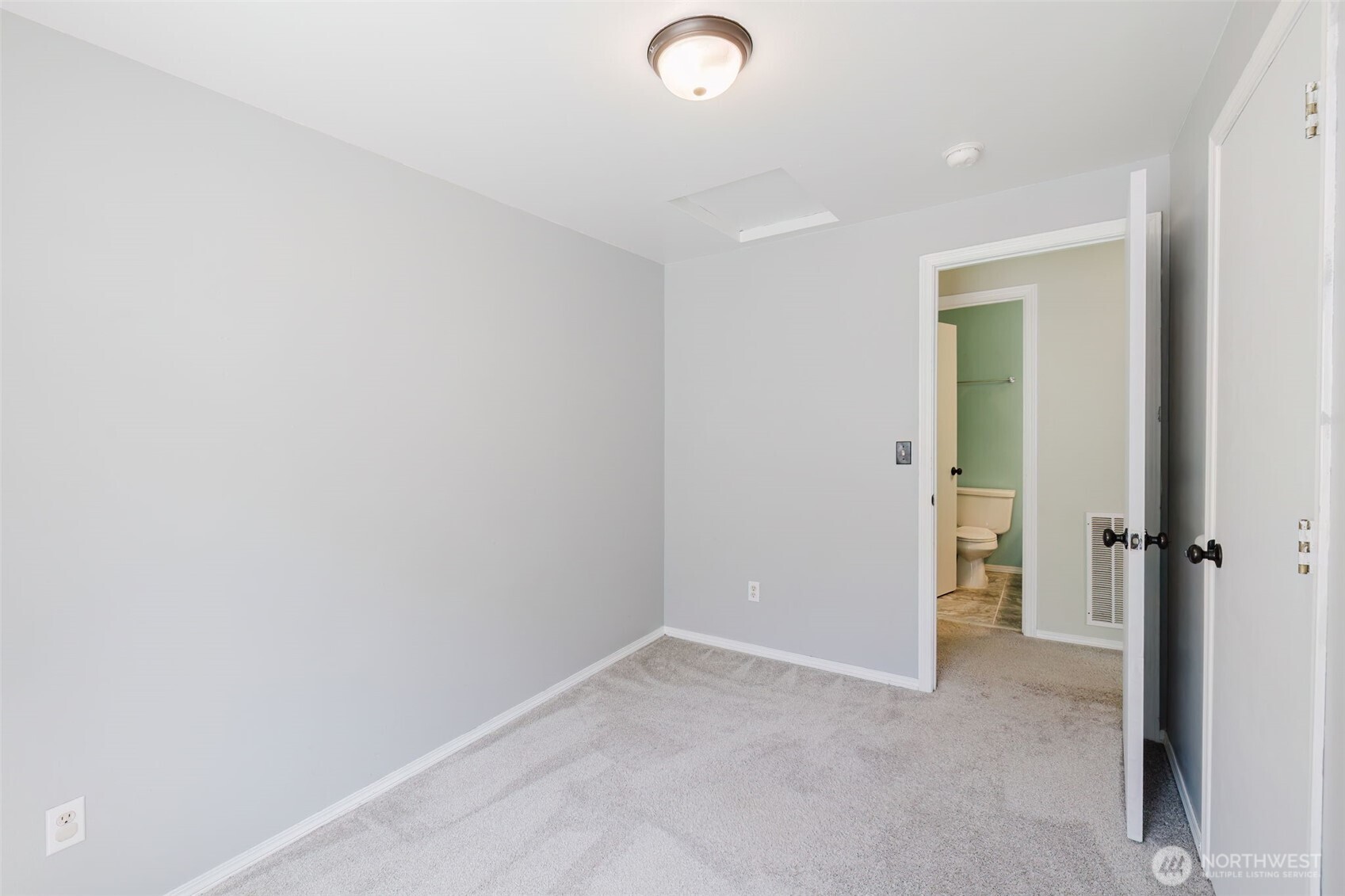 644 Adele Avenue , Bremerton, WA 98312