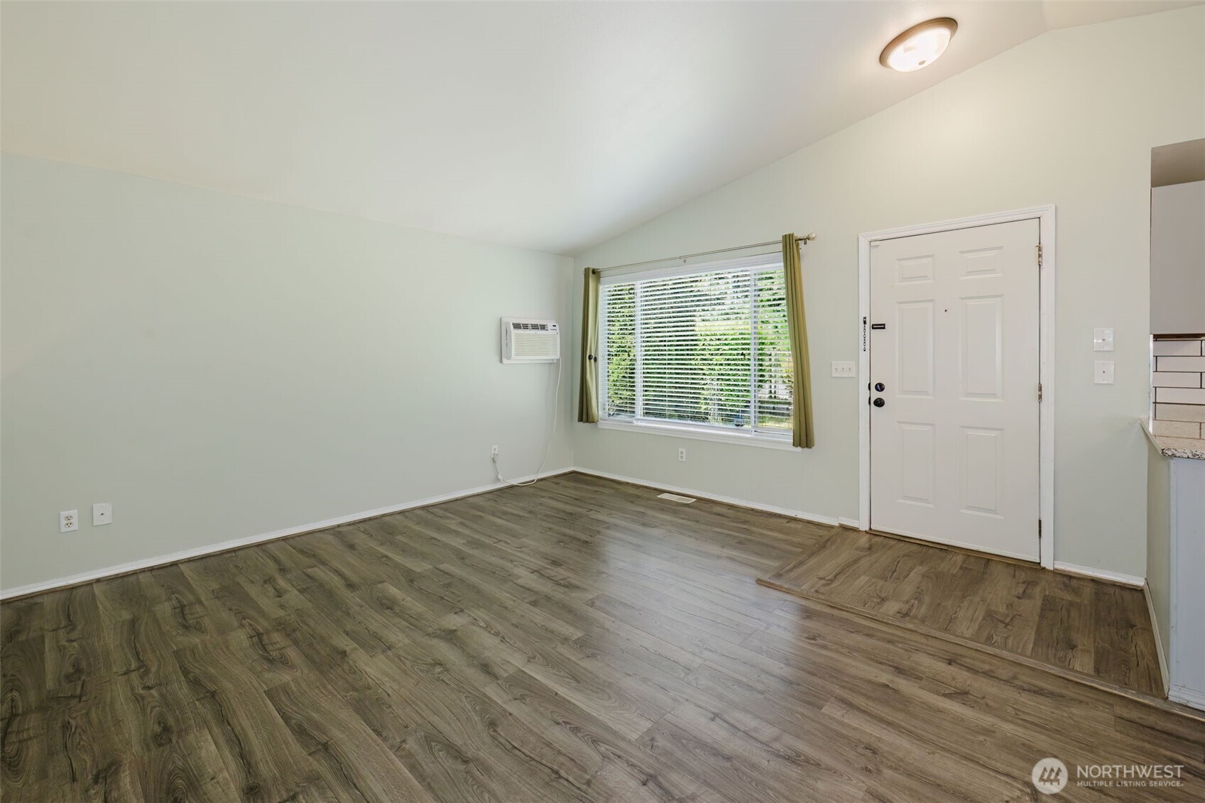 644 Adele Avenue , Bremerton, WA 98312