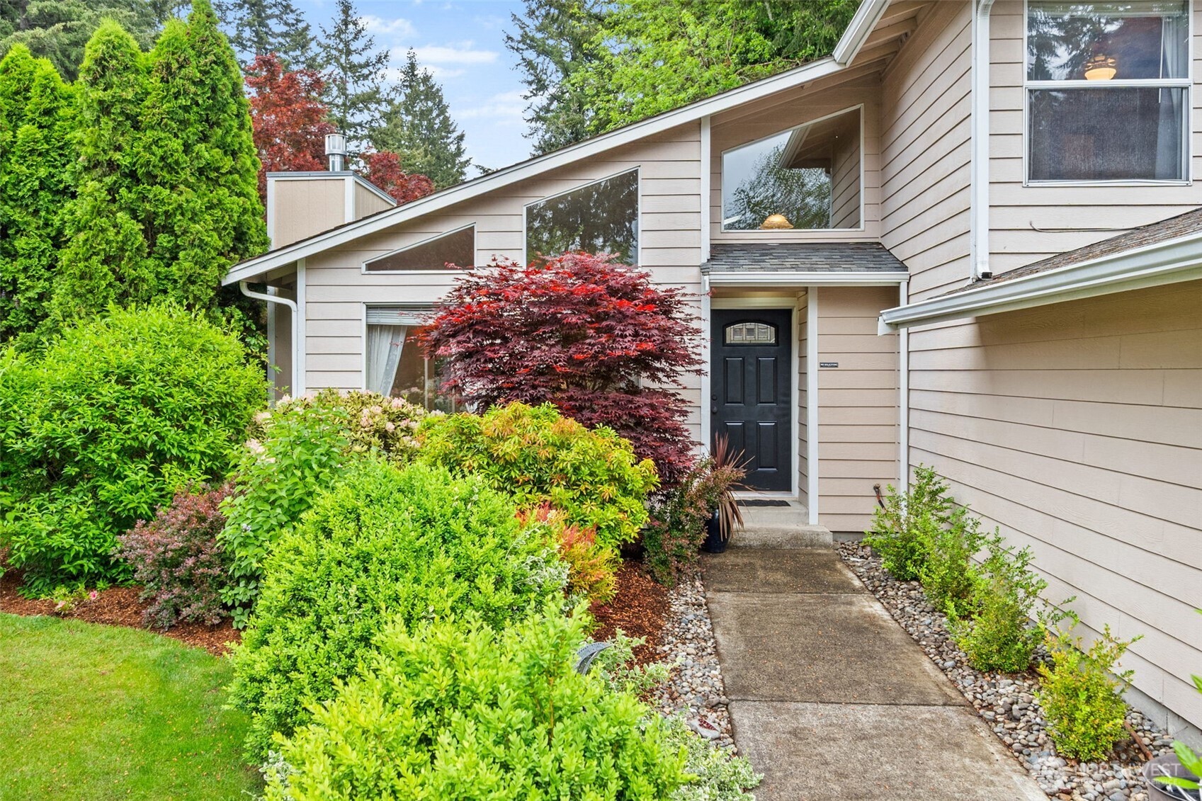 1714 Diamond Loop SE, Lacey, WA 98503