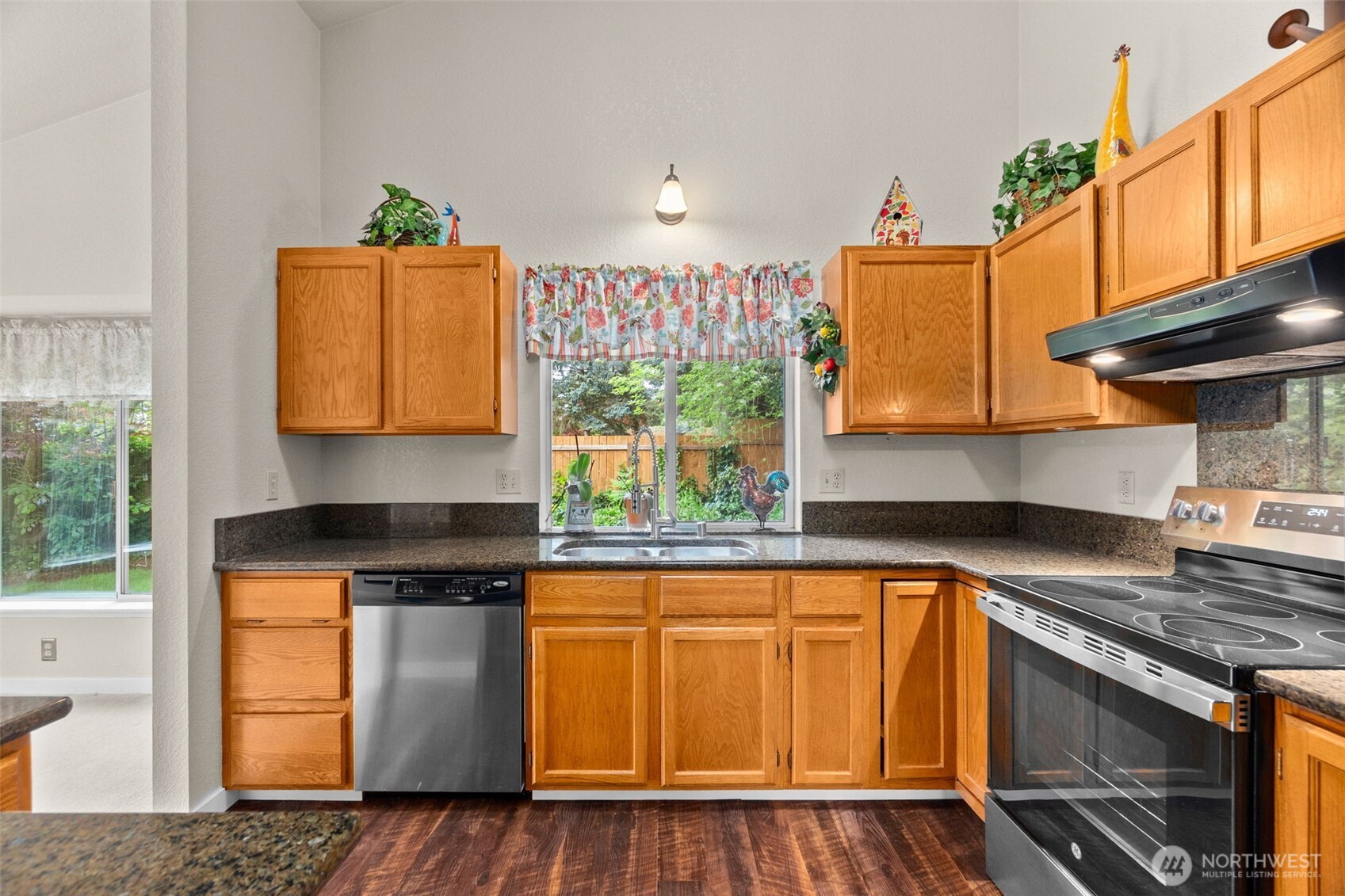 1714 Diamond Loop SE, Lacey, WA 98503