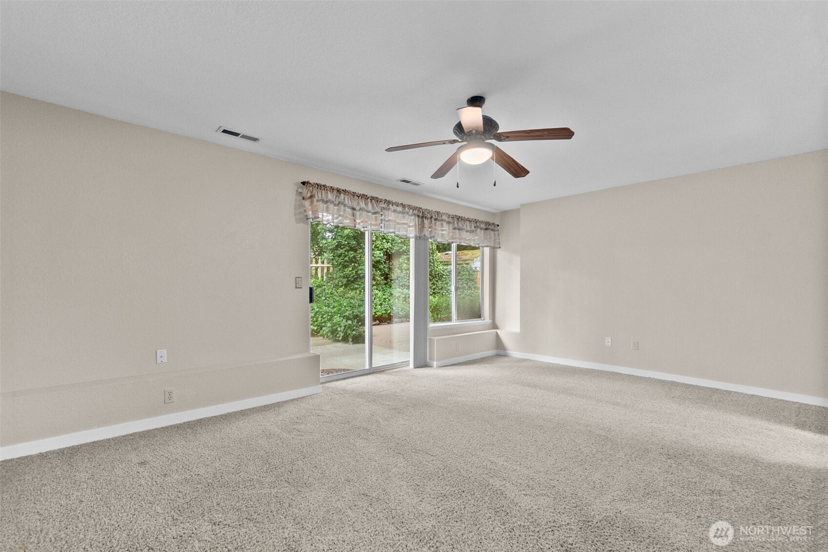 1714 Diamond Loop SE, Lacey, WA 98503