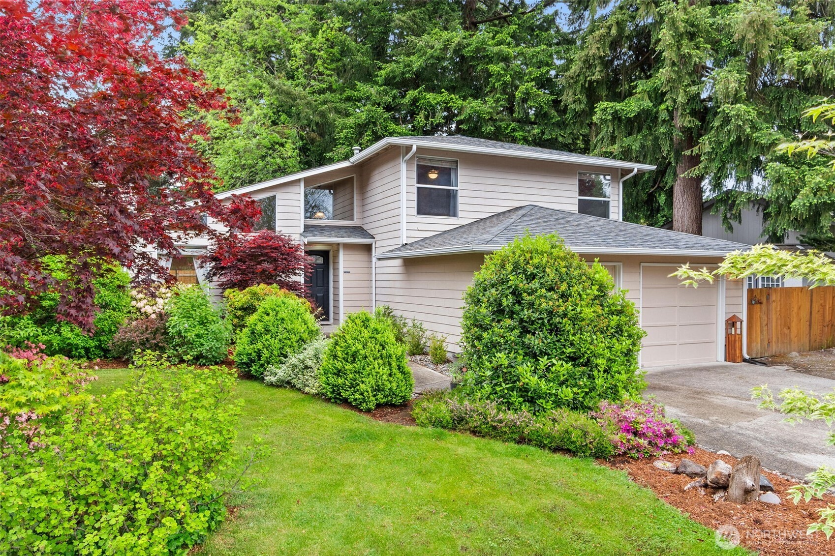 1714 Diamond Loop SE, Lacey, WA 98503