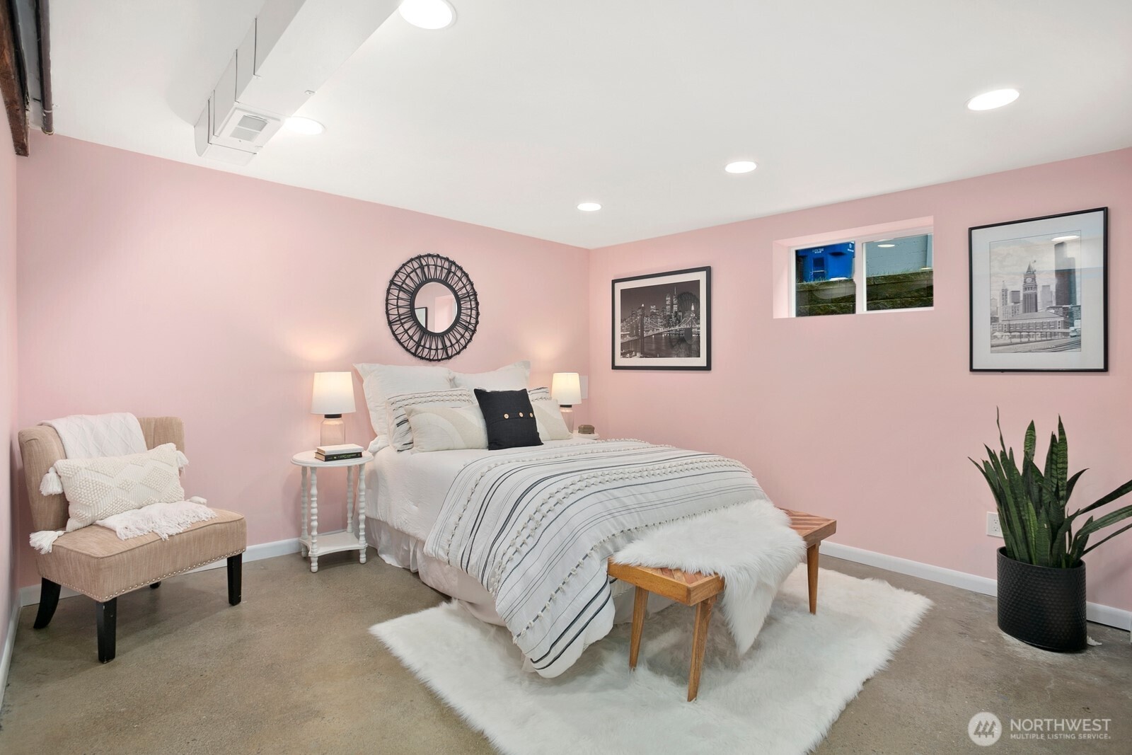842 NW 97th Street , Seattle, WA 98117