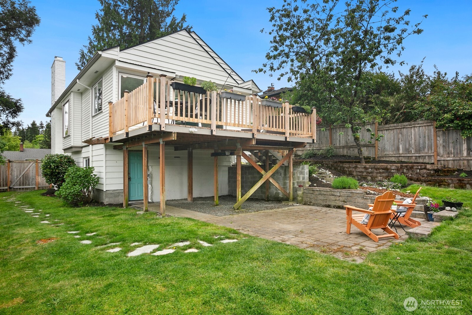 842 NW 97th Street , Seattle, WA 98117