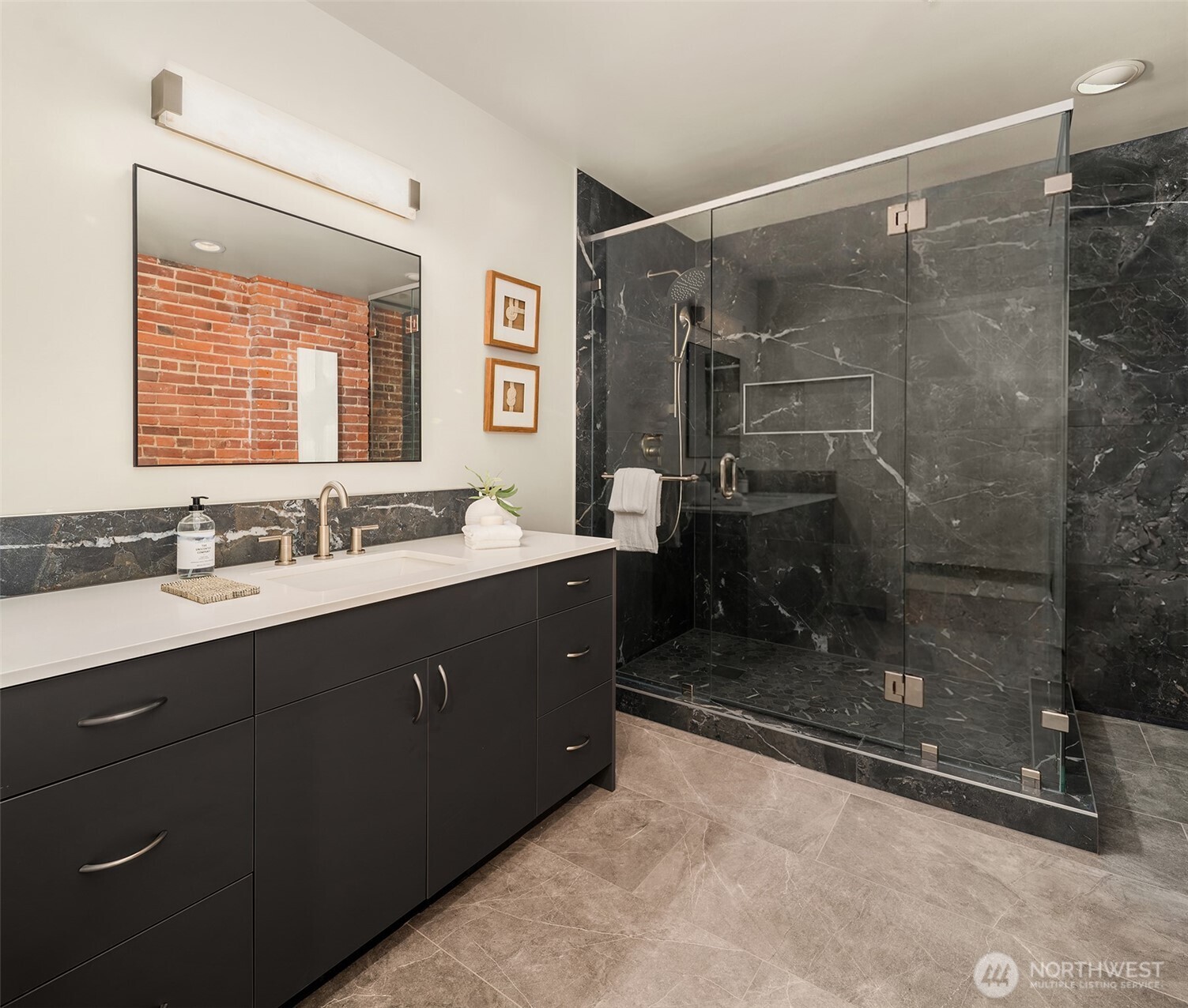 210 3rd Avenue S #3C, Seattle, WA 98104