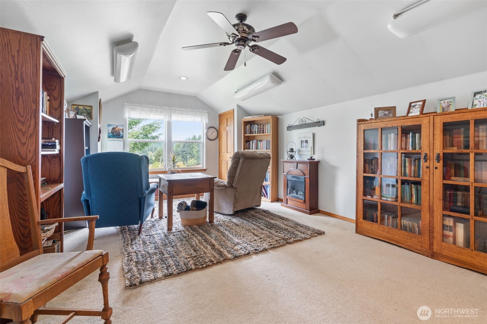 437 Ingalls Road , Rochester, WA 98579