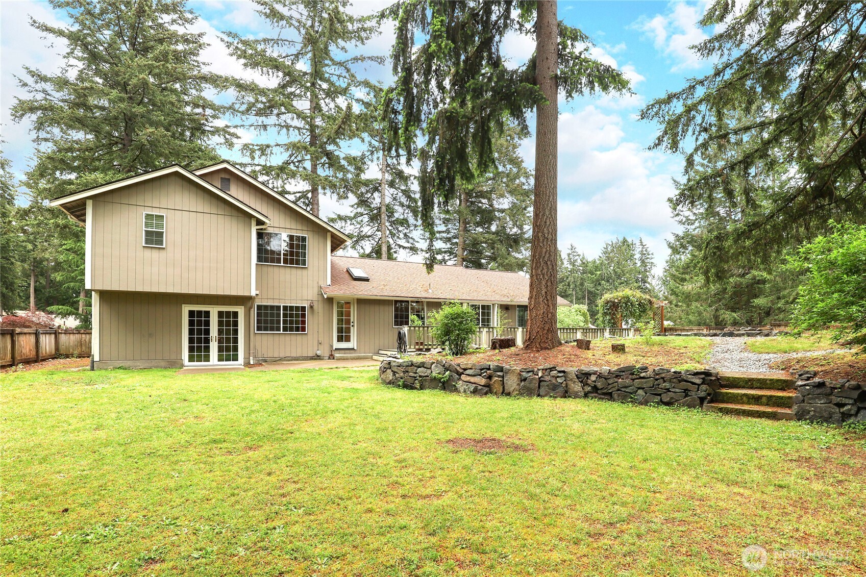 9306 Northwood Drive SE, Olympia, WA 98513