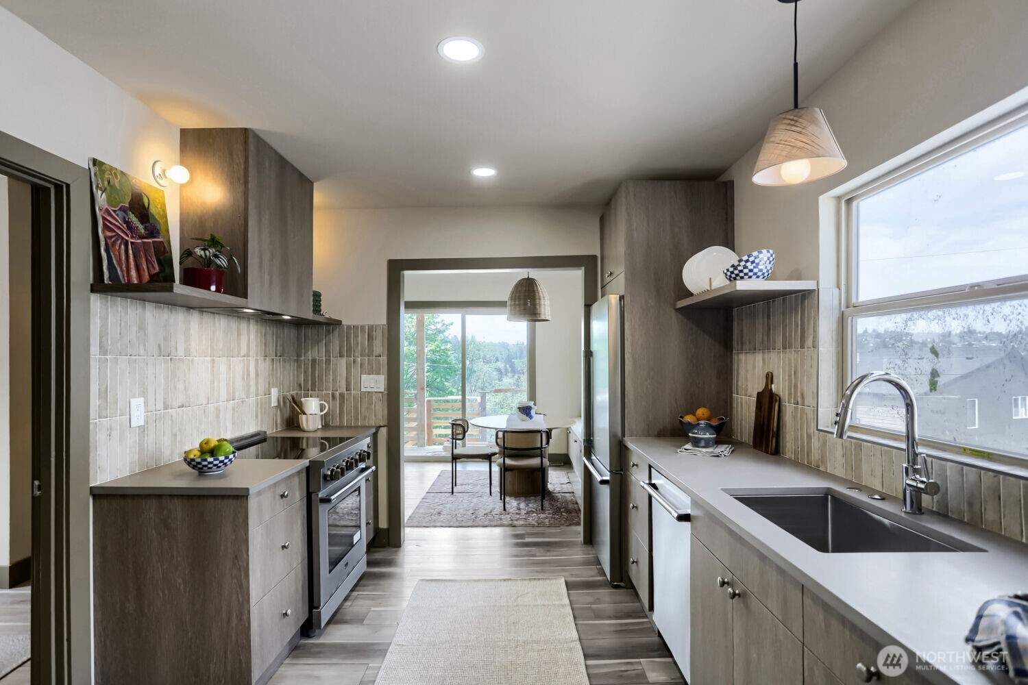 4582 22nd Avenue SW, Seattle, WA 98106