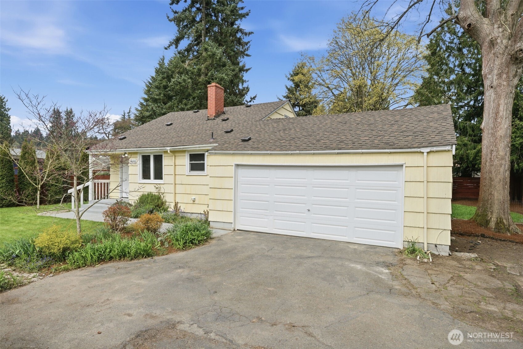 13323 20th Avenue NE, Seattle, WA 98125