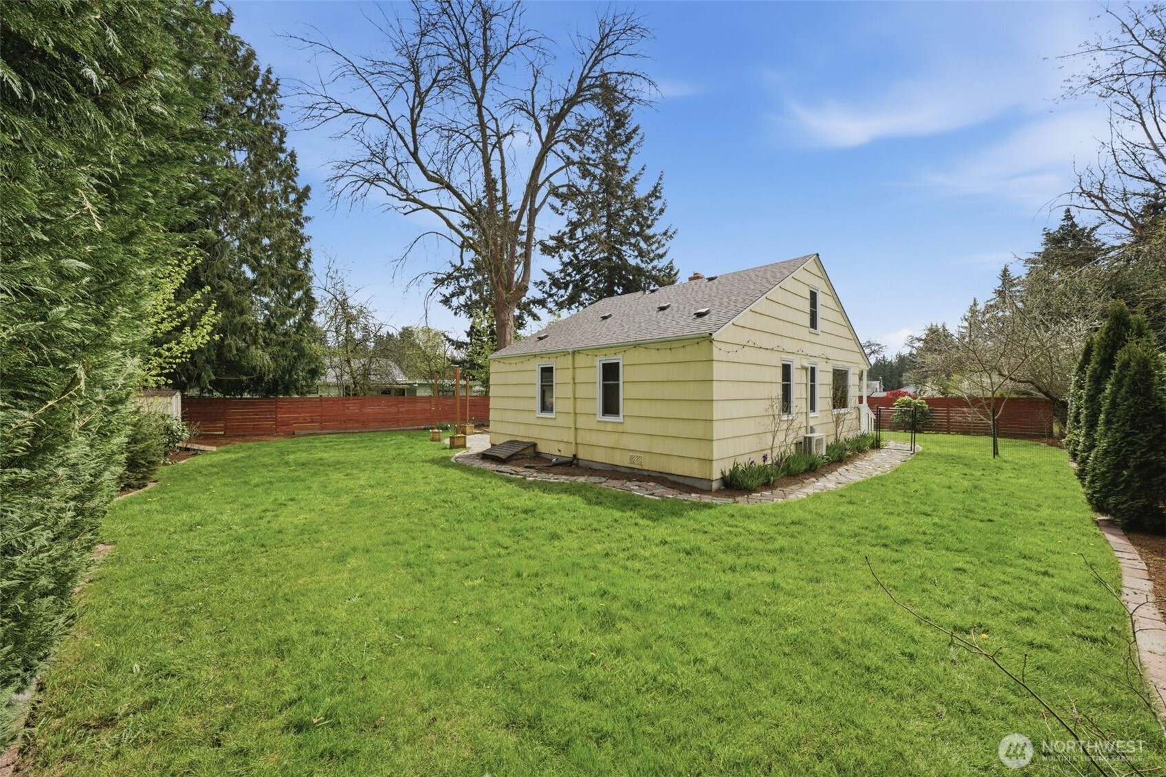 13323 20th Avenue NE, Seattle, WA 98125