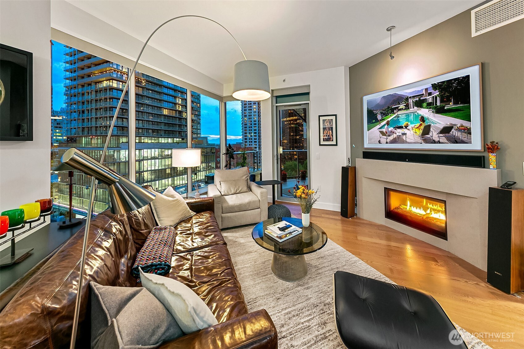 1920 4th Avenue #902, Seattle, WA 98101