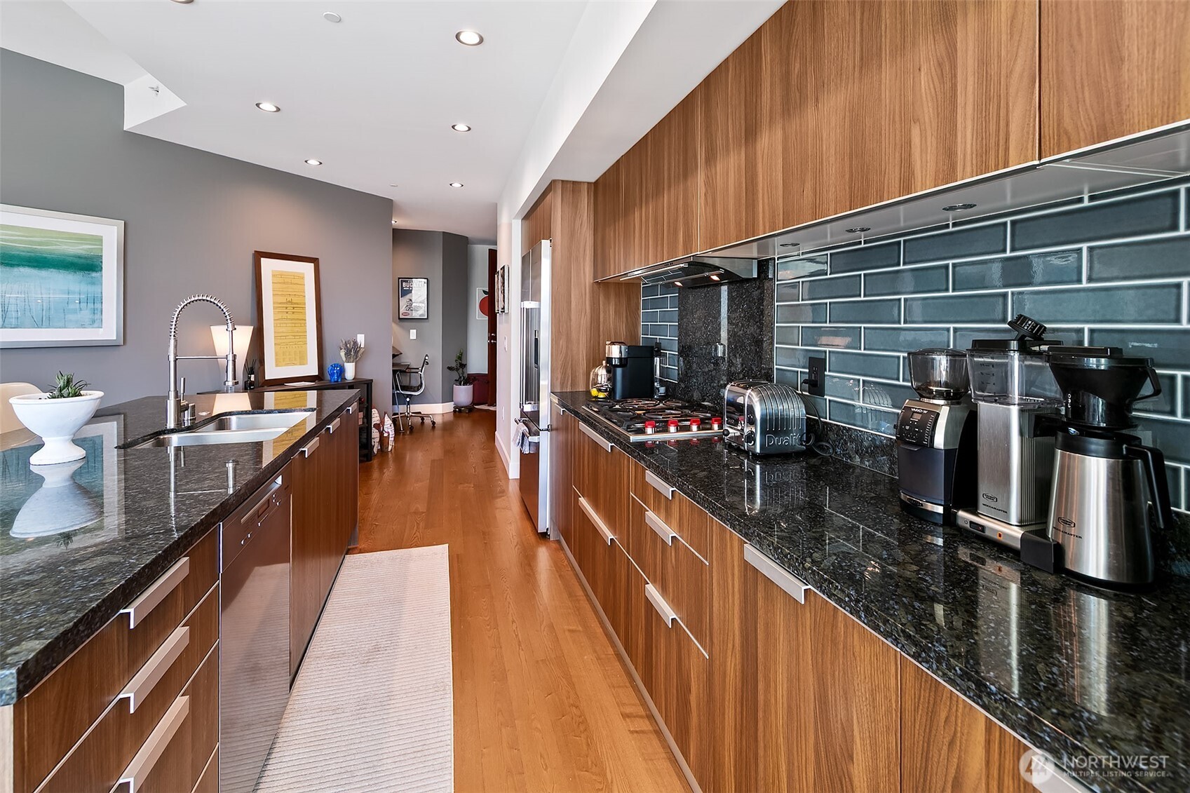 1920 4th Avenue #902, Seattle, WA 98101