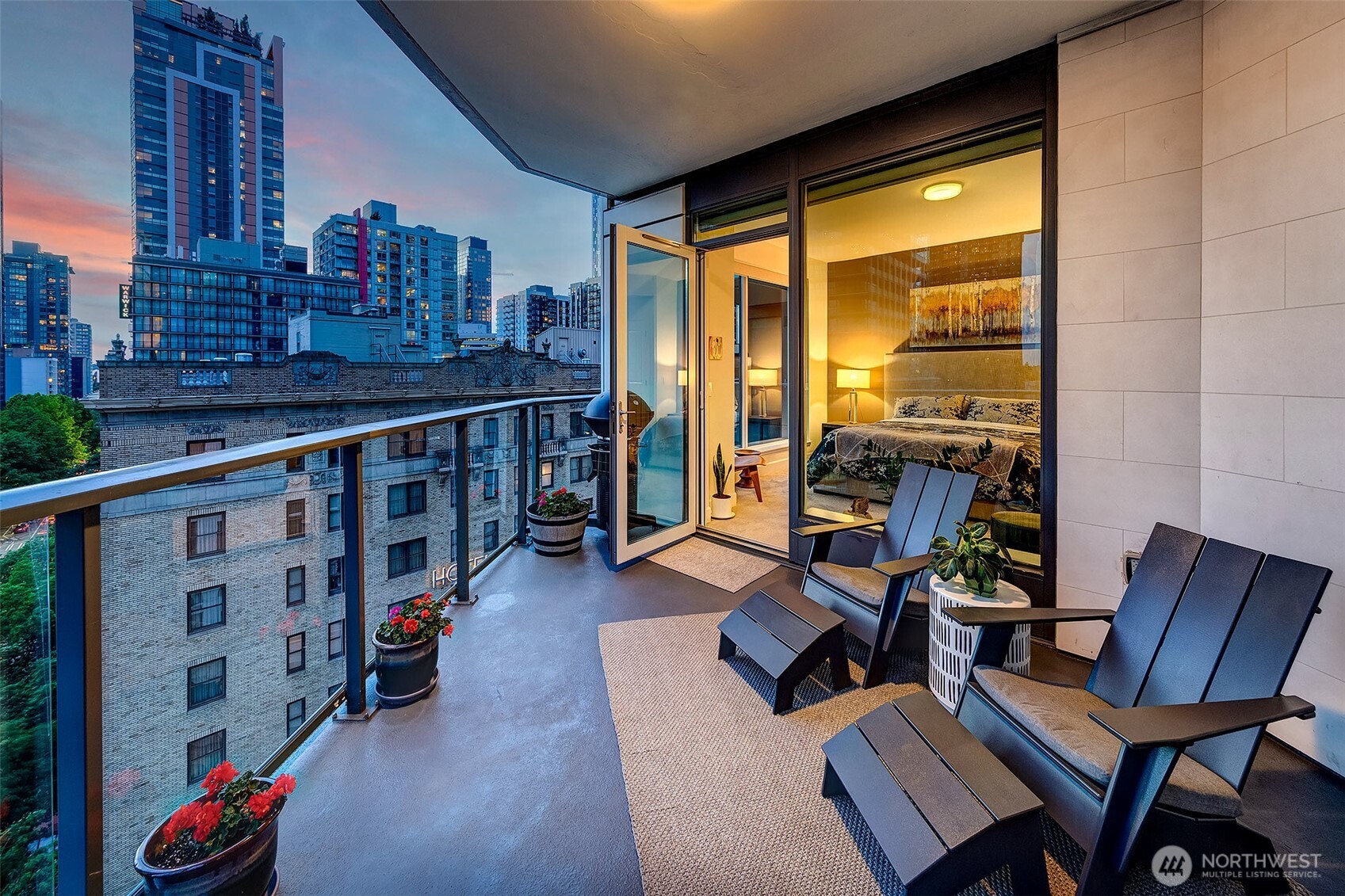 1920 4th Avenue #902, Seattle, WA 98101