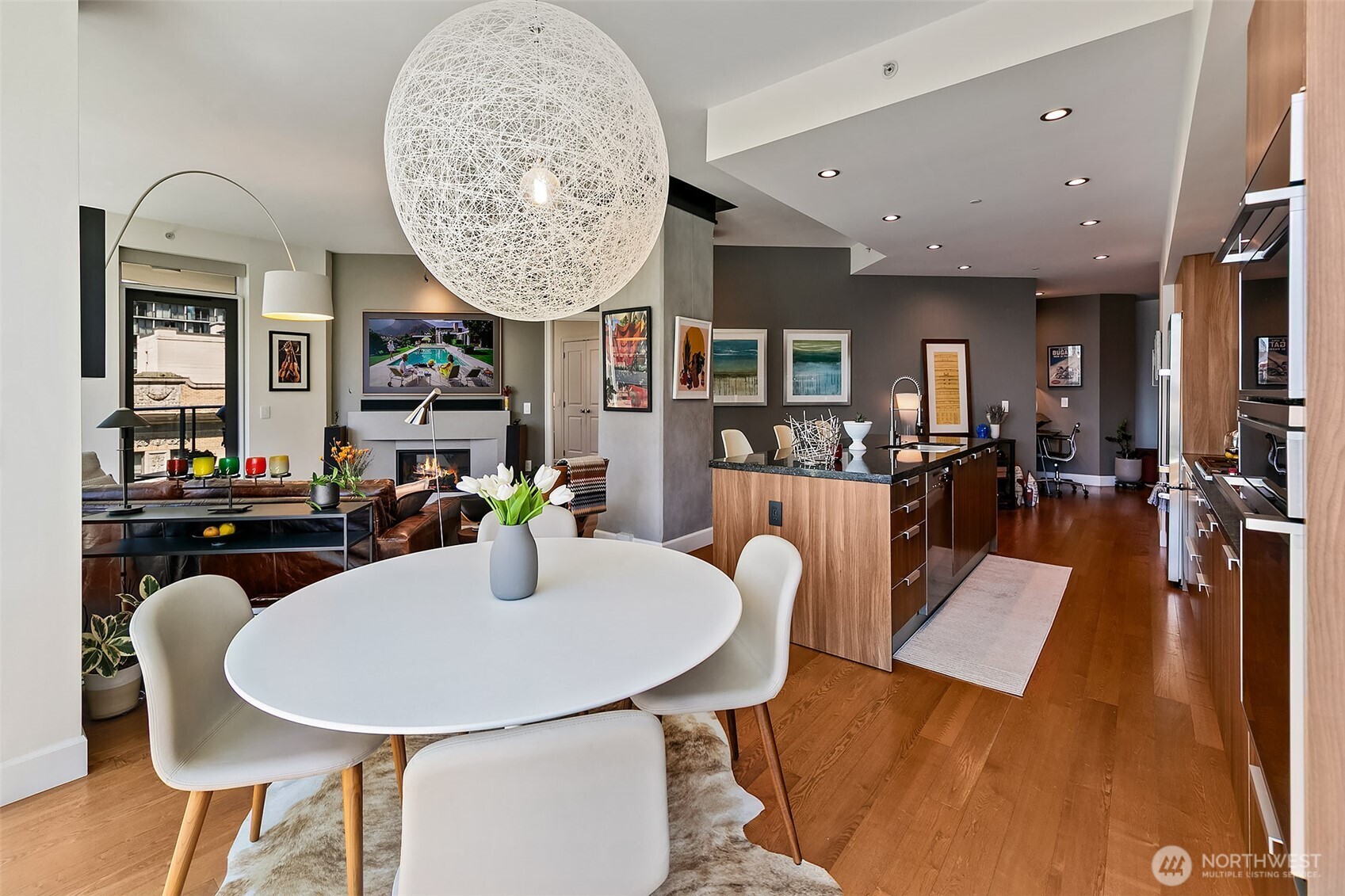1920 4th Avenue #902, Seattle, WA 98101