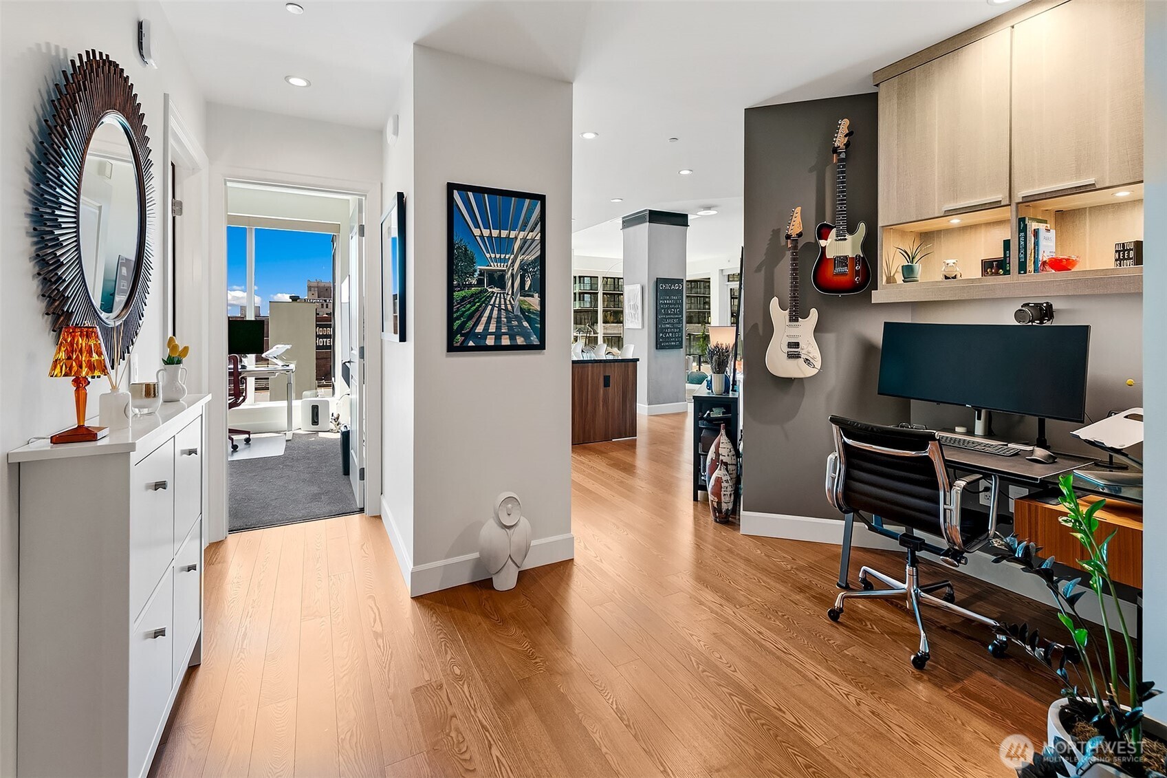 1920 4th Avenue #902, Seattle, WA 98101