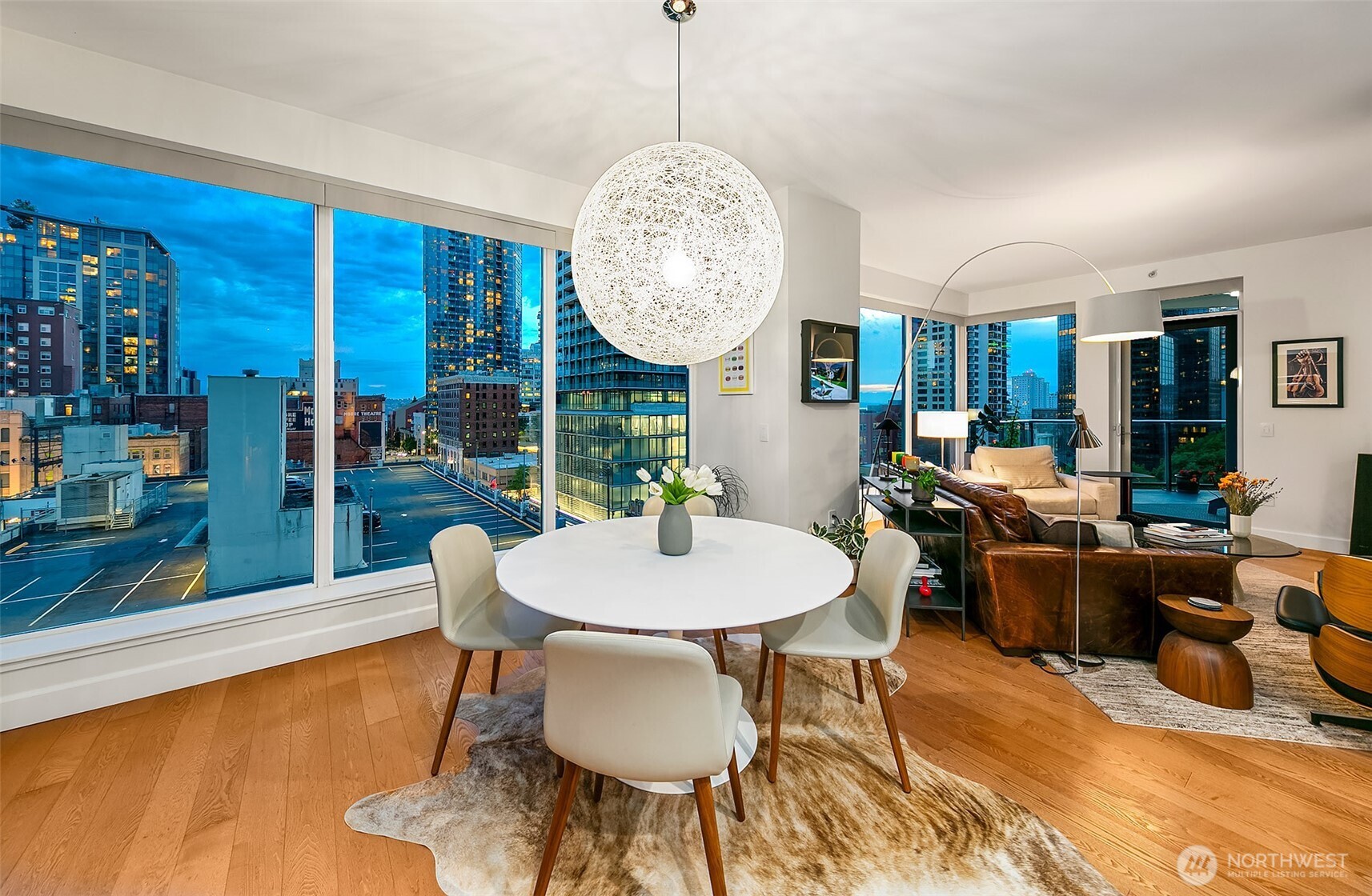 1920 4th Avenue #902, Seattle, WA 98101