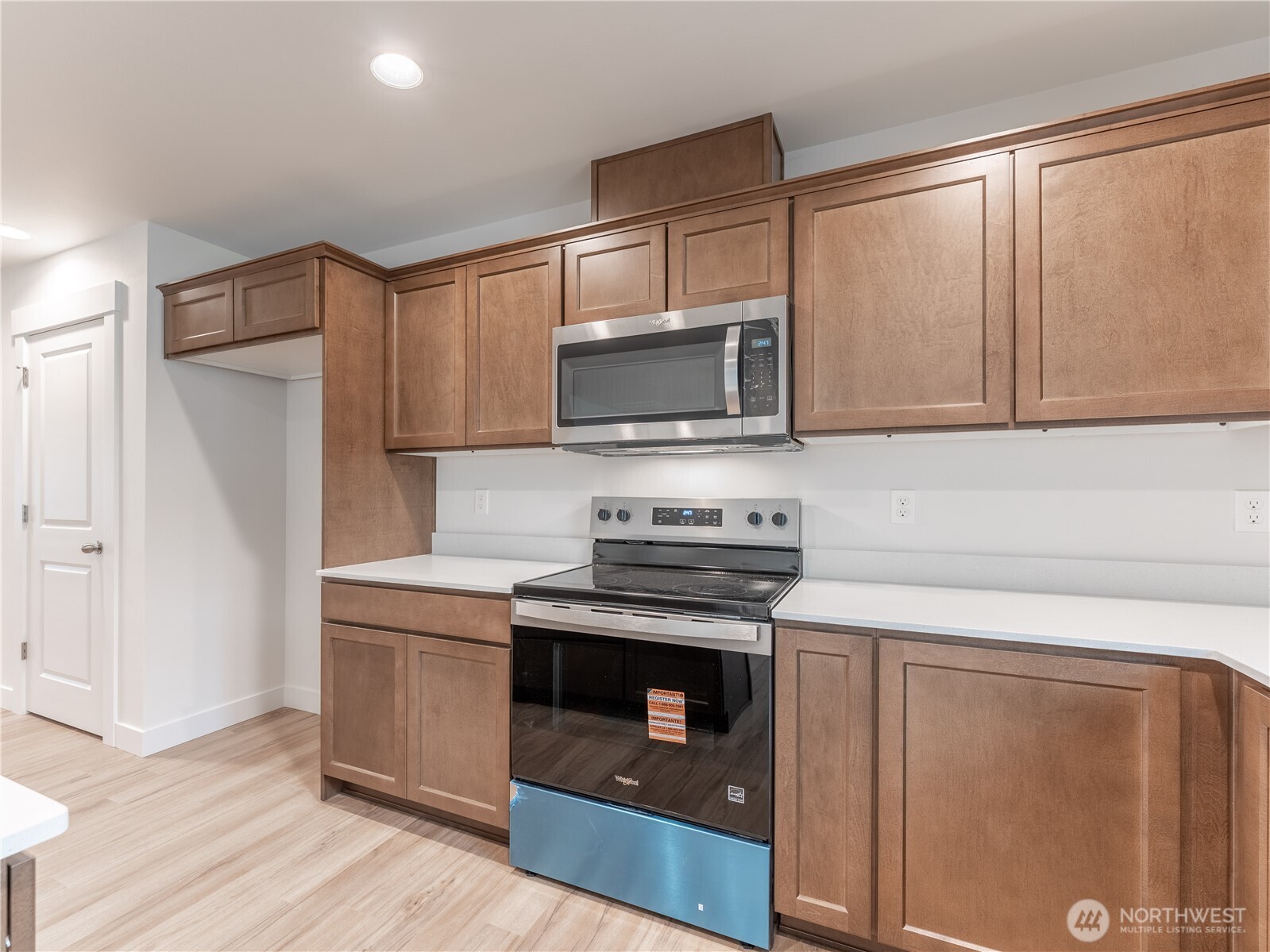 186 Salmon Drive , Wenatchee, WA 98801