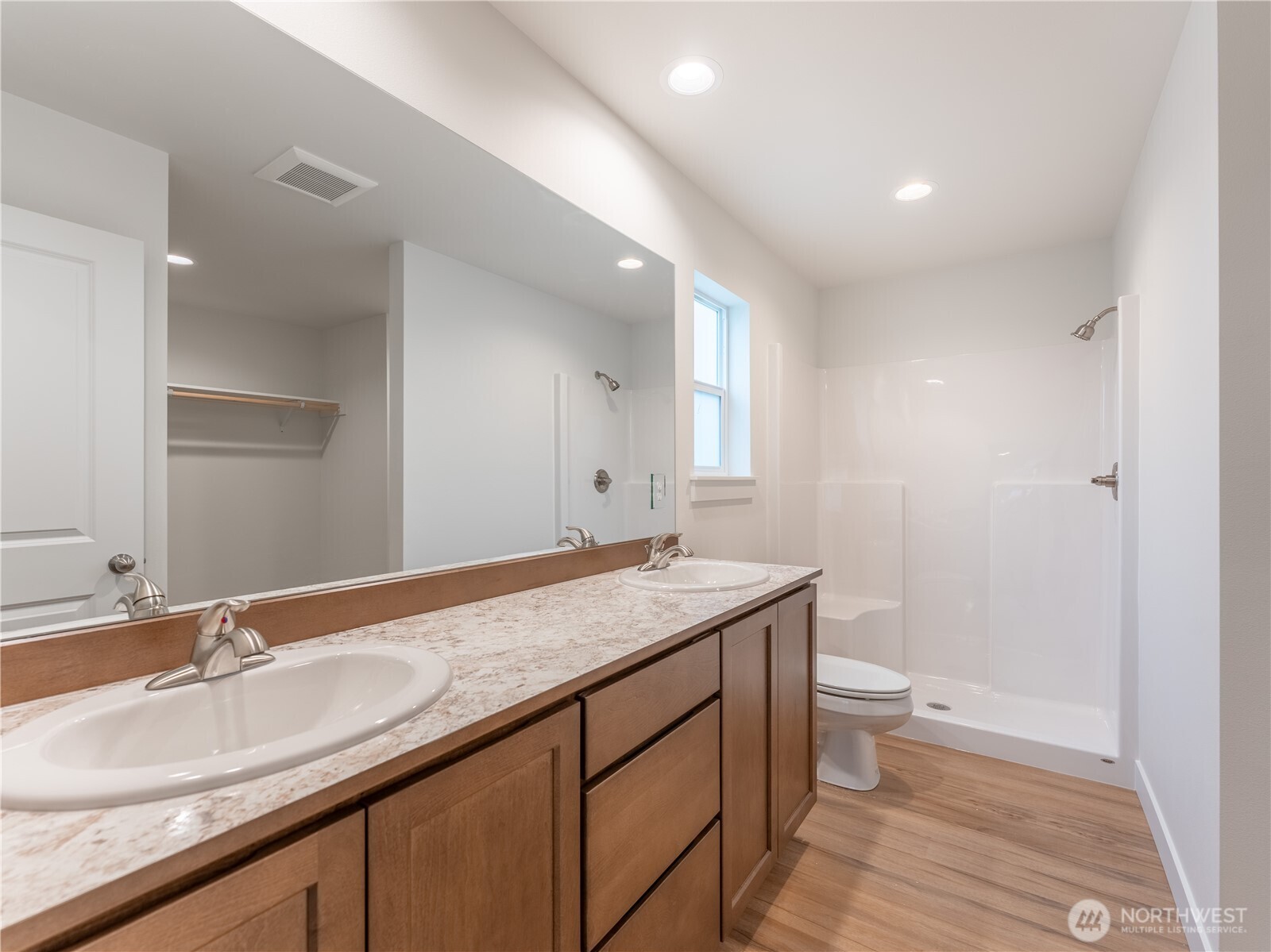 186 Salmon Drive , Wenatchee, WA 98801