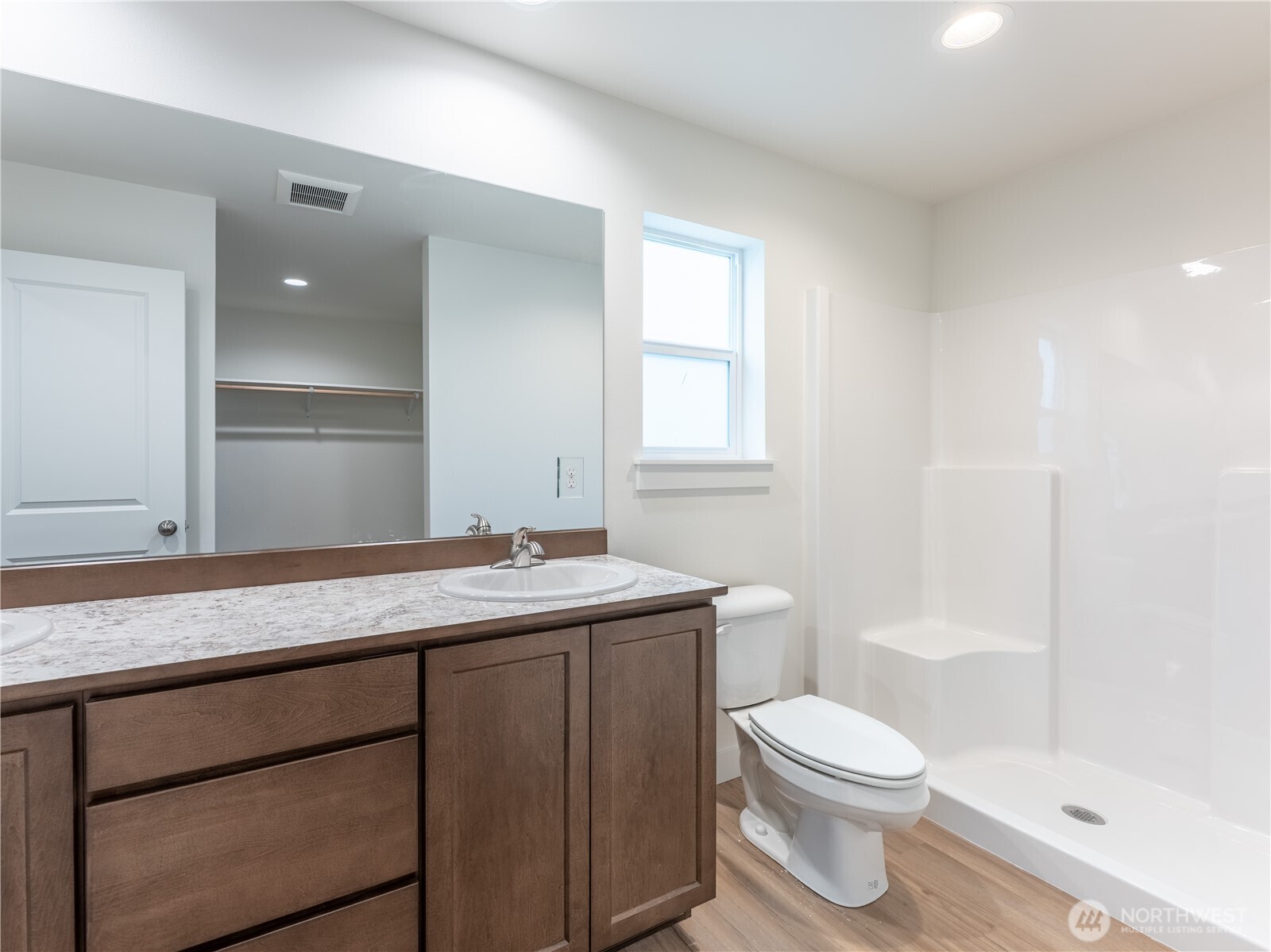 186 Salmon Drive , Wenatchee, WA 98801
