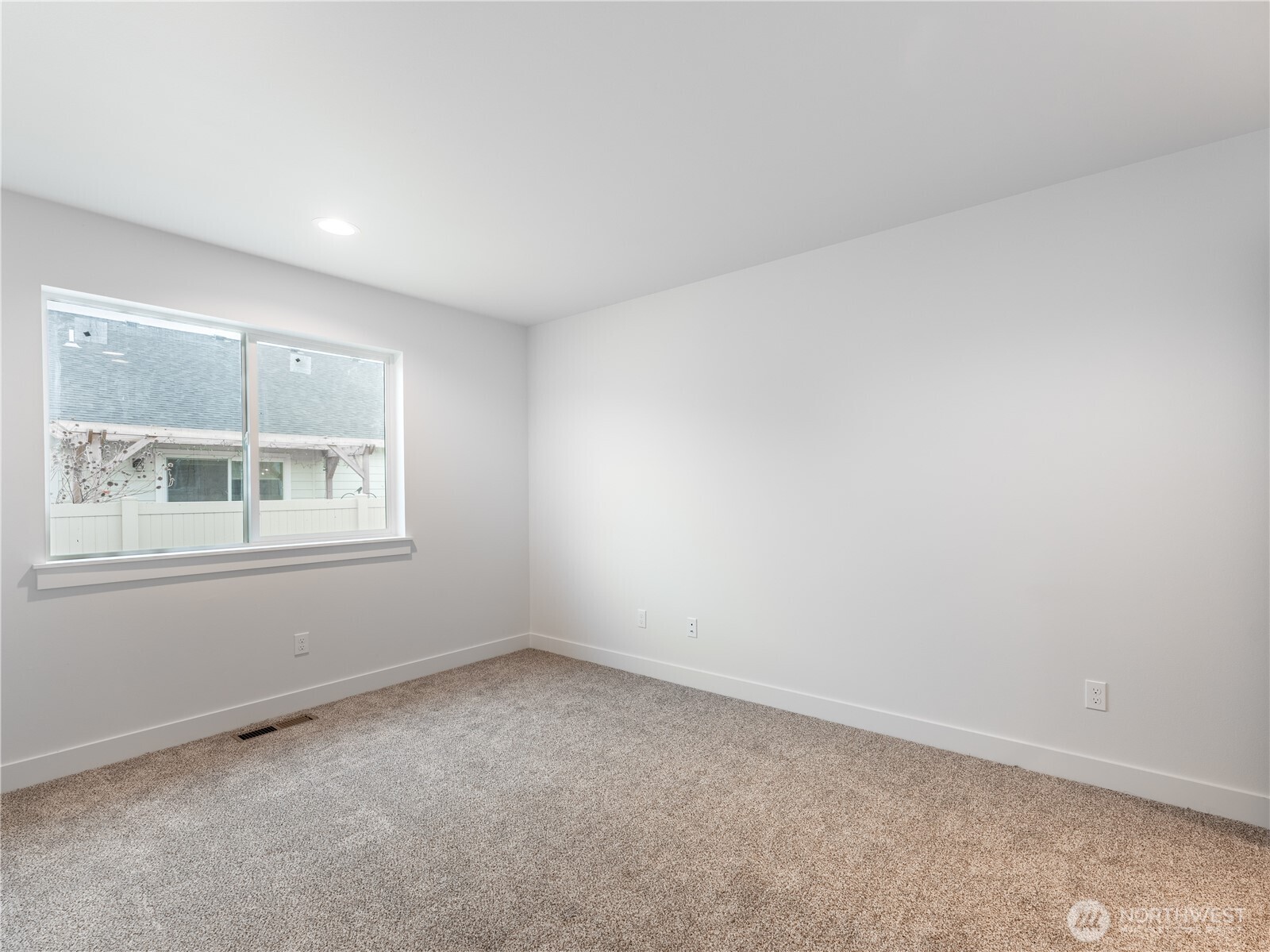 186 Salmon Drive , Wenatchee, WA 98801