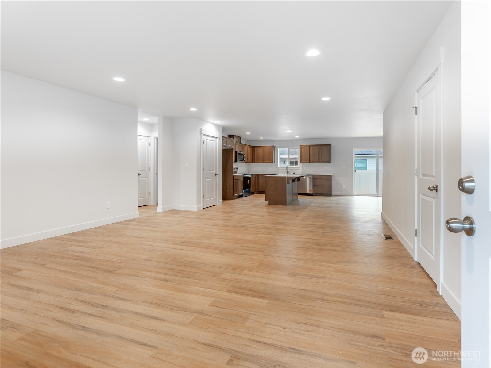 186 Salmon Drive , Wenatchee, WA 98801