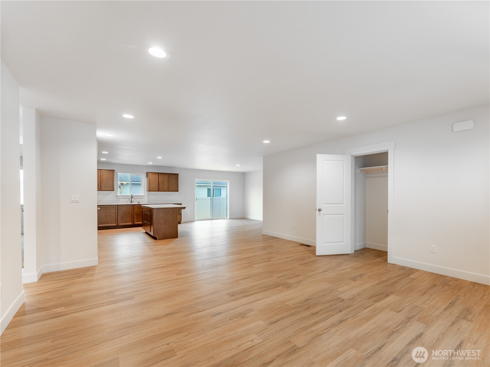 186 Salmon Drive , Wenatchee, WA 98801