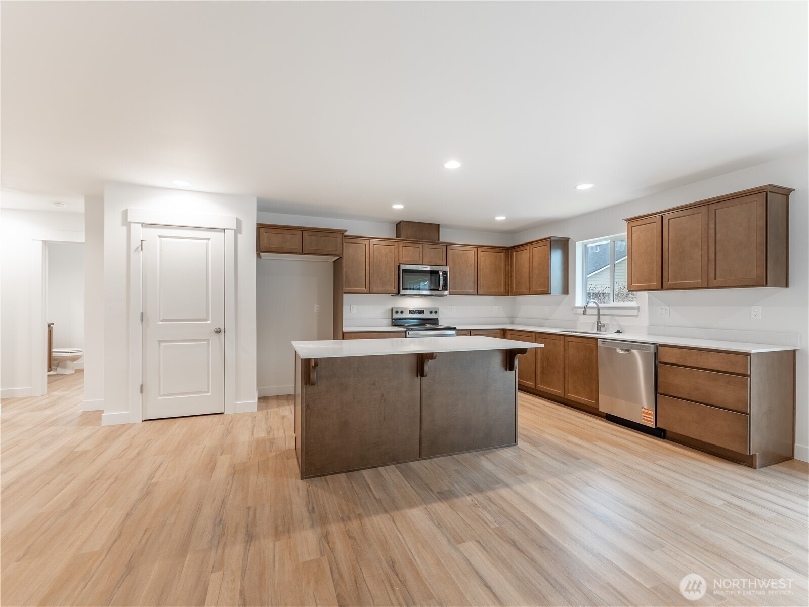 186 Salmon Drive , Wenatchee, WA 98801