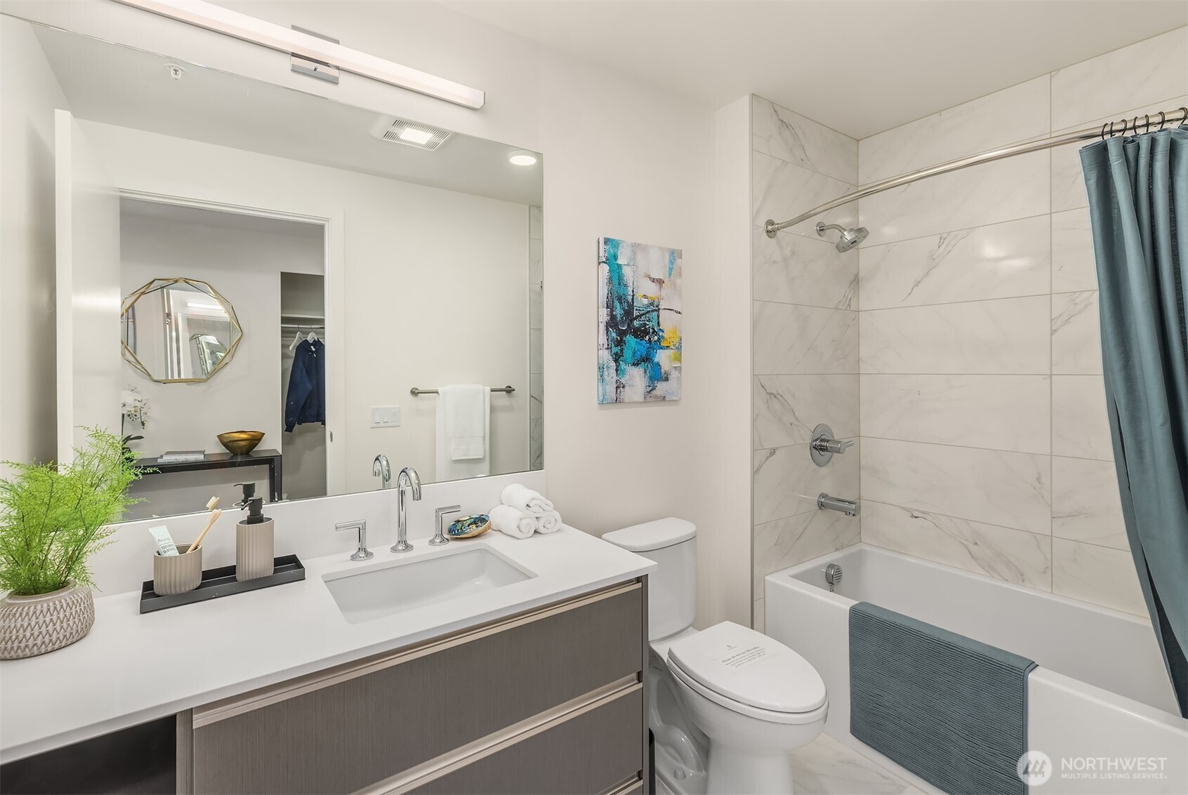 800 Columbia Street #1711, Seattle, WA 98104