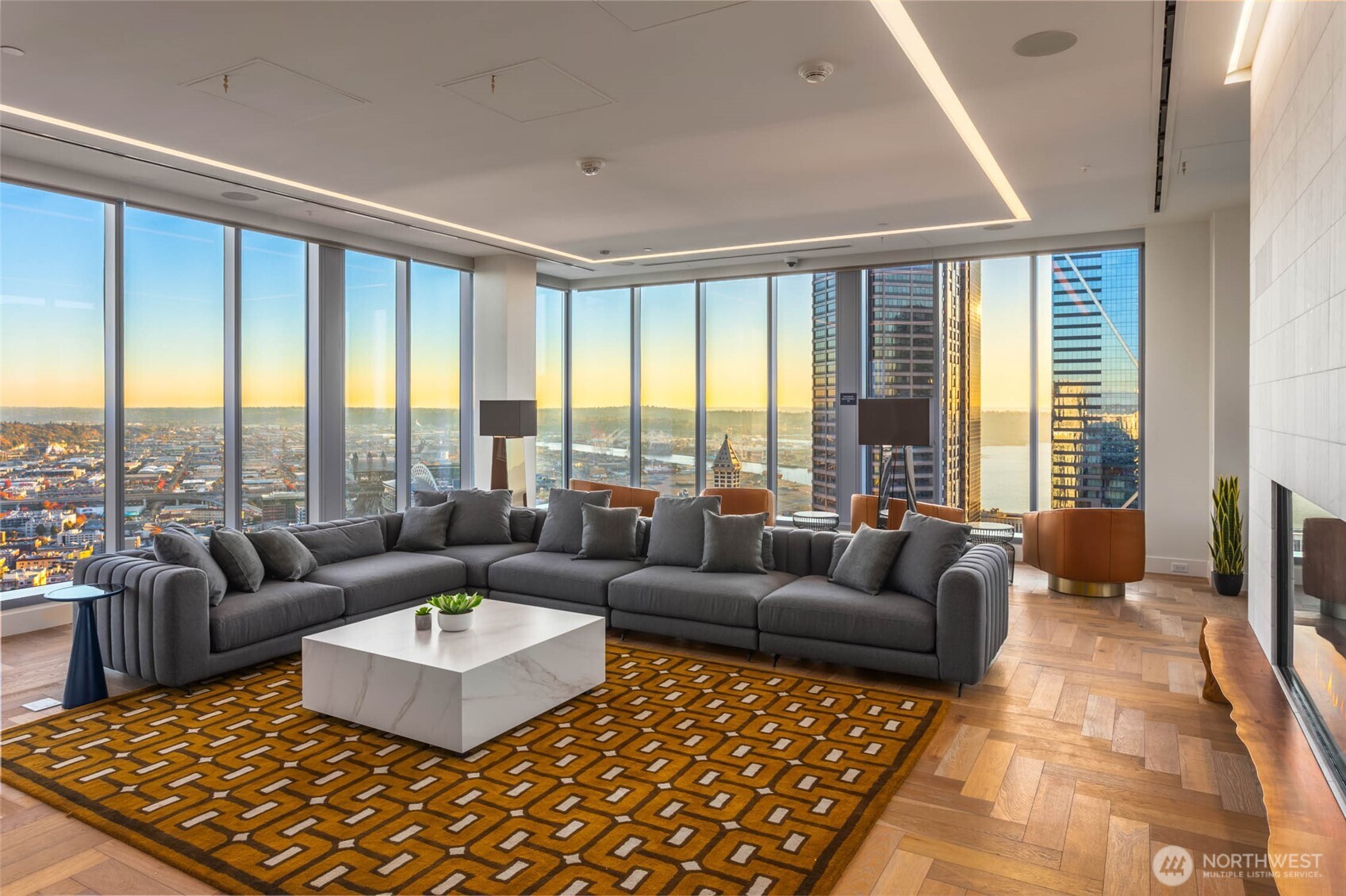 800 Columbia Street #1711, Seattle, WA 98104