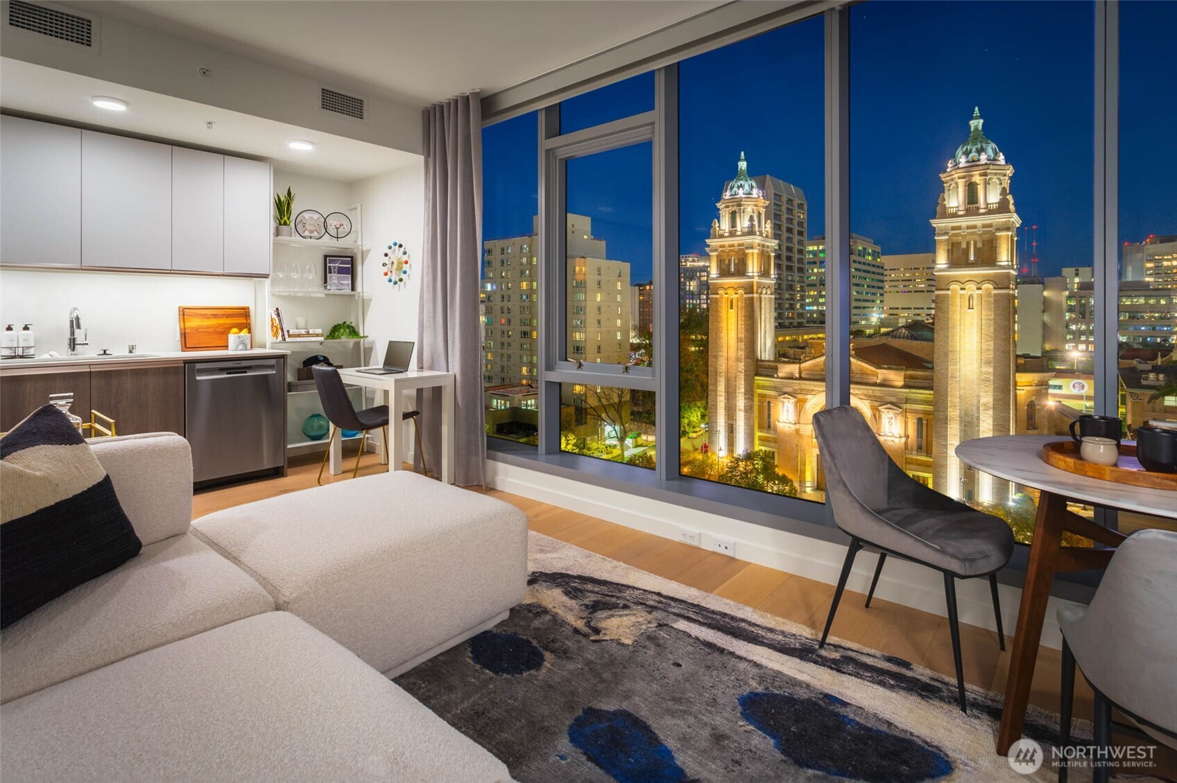800 Columbia Street #1711, Seattle, WA 98104