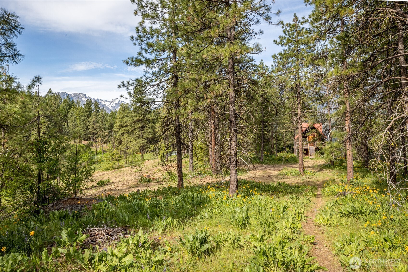 329 First Grade Road , Leavenworth, WA 98826