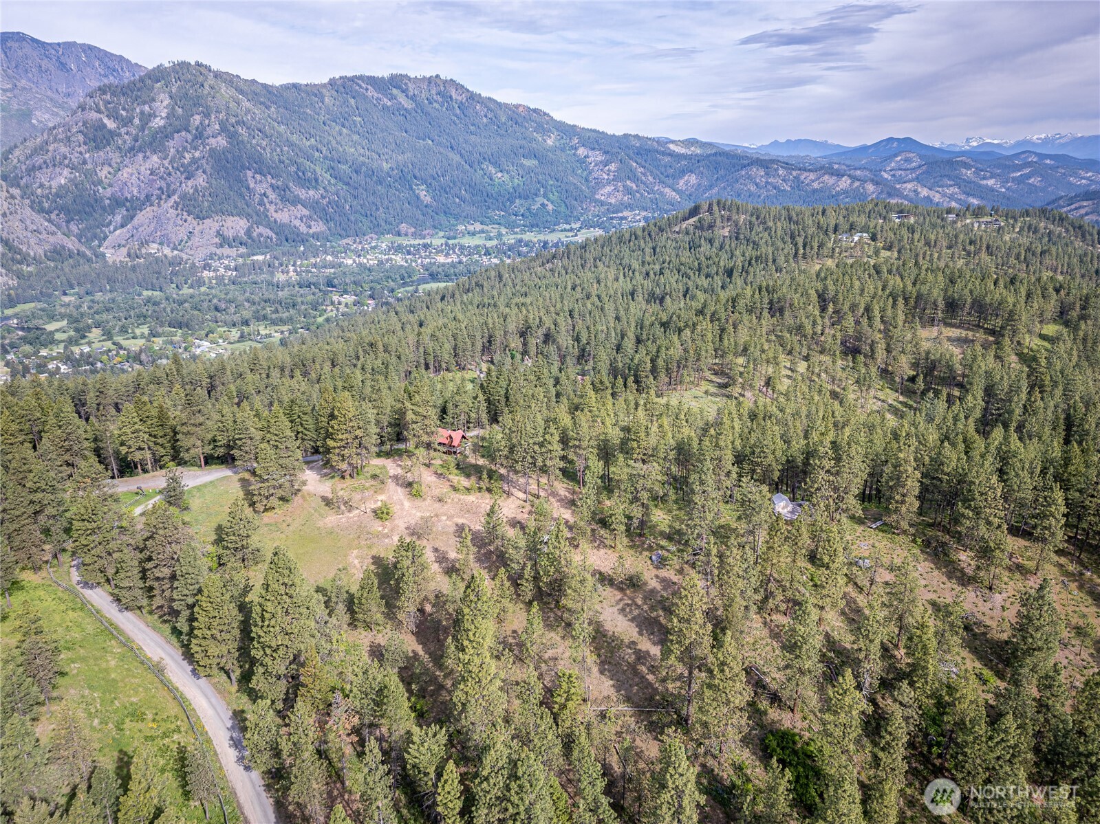329 First Grade Road , Leavenworth, WA 98826