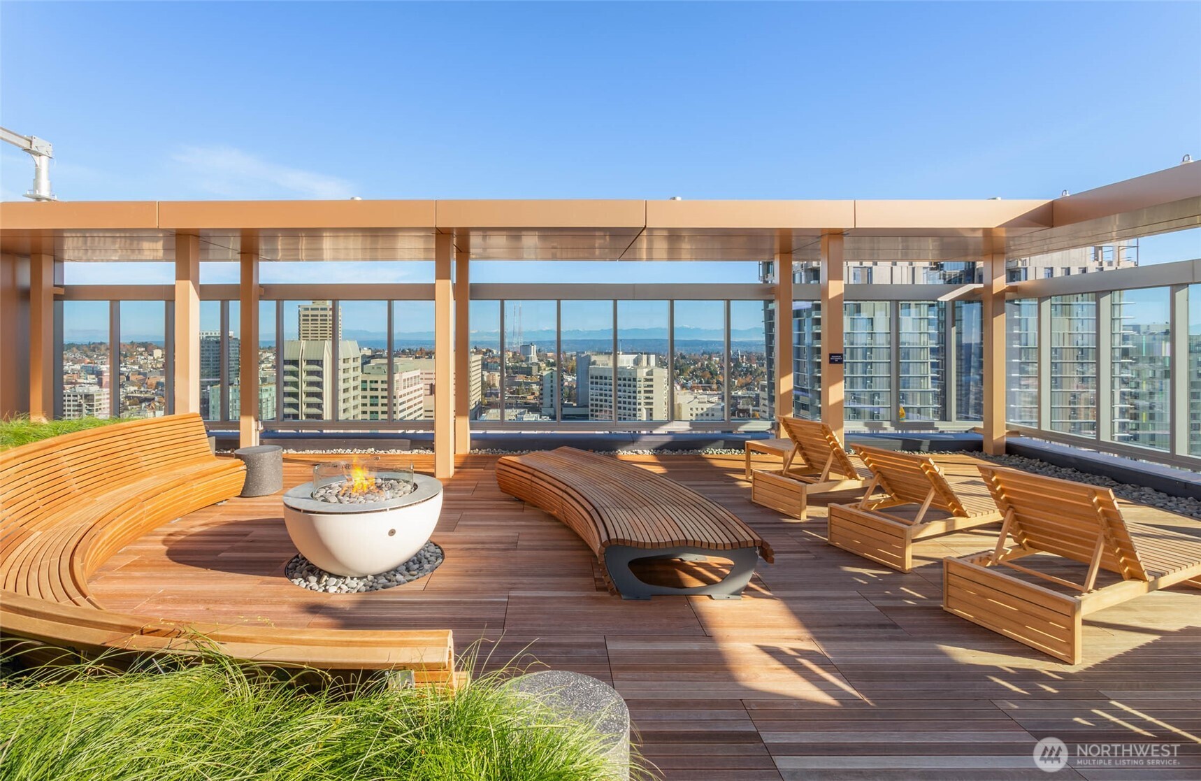 800 Columbia Street #1015, Seattle, WA 98104