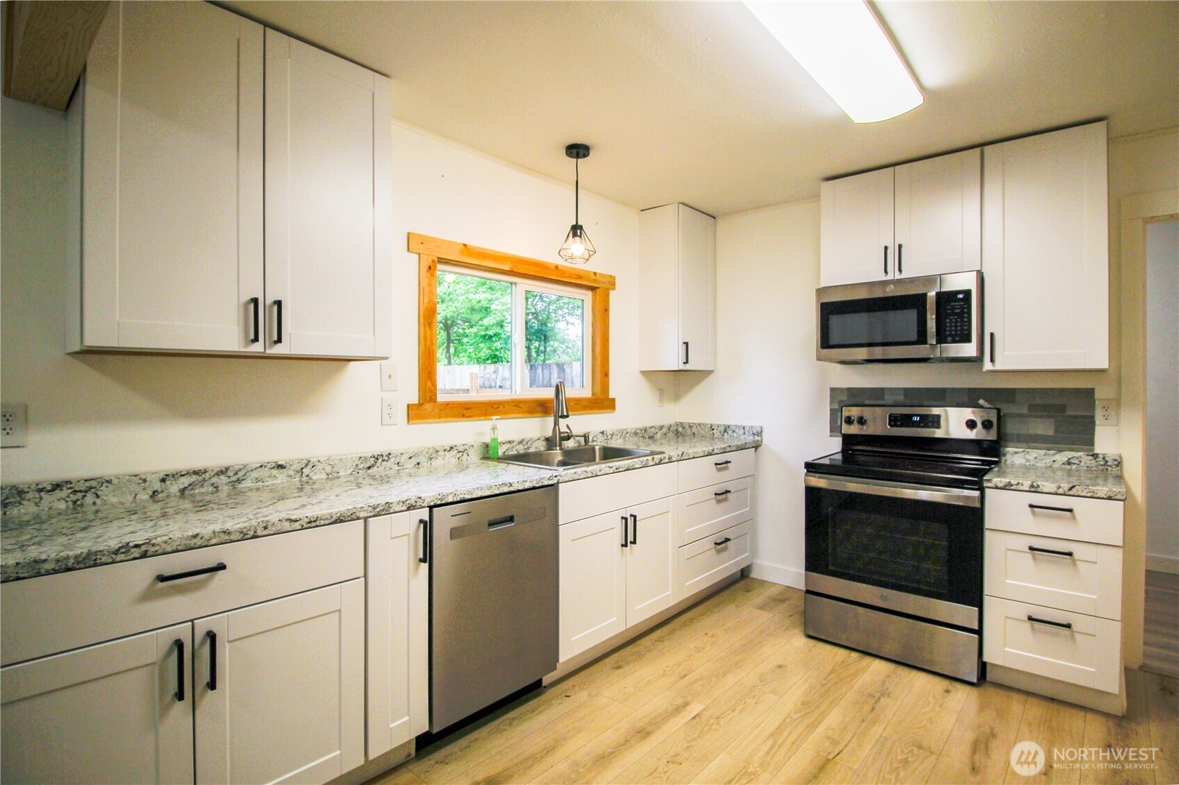 10341 SW 184th Avenue , Rochester, WA 98579