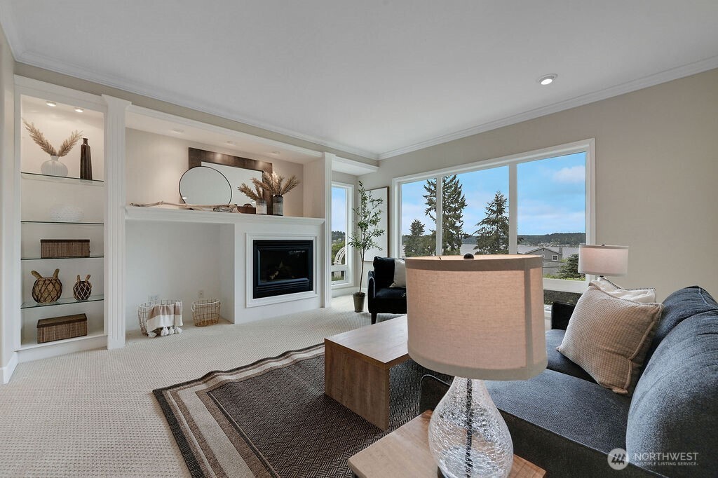 654 9th Court , Fox Island, WA 98333