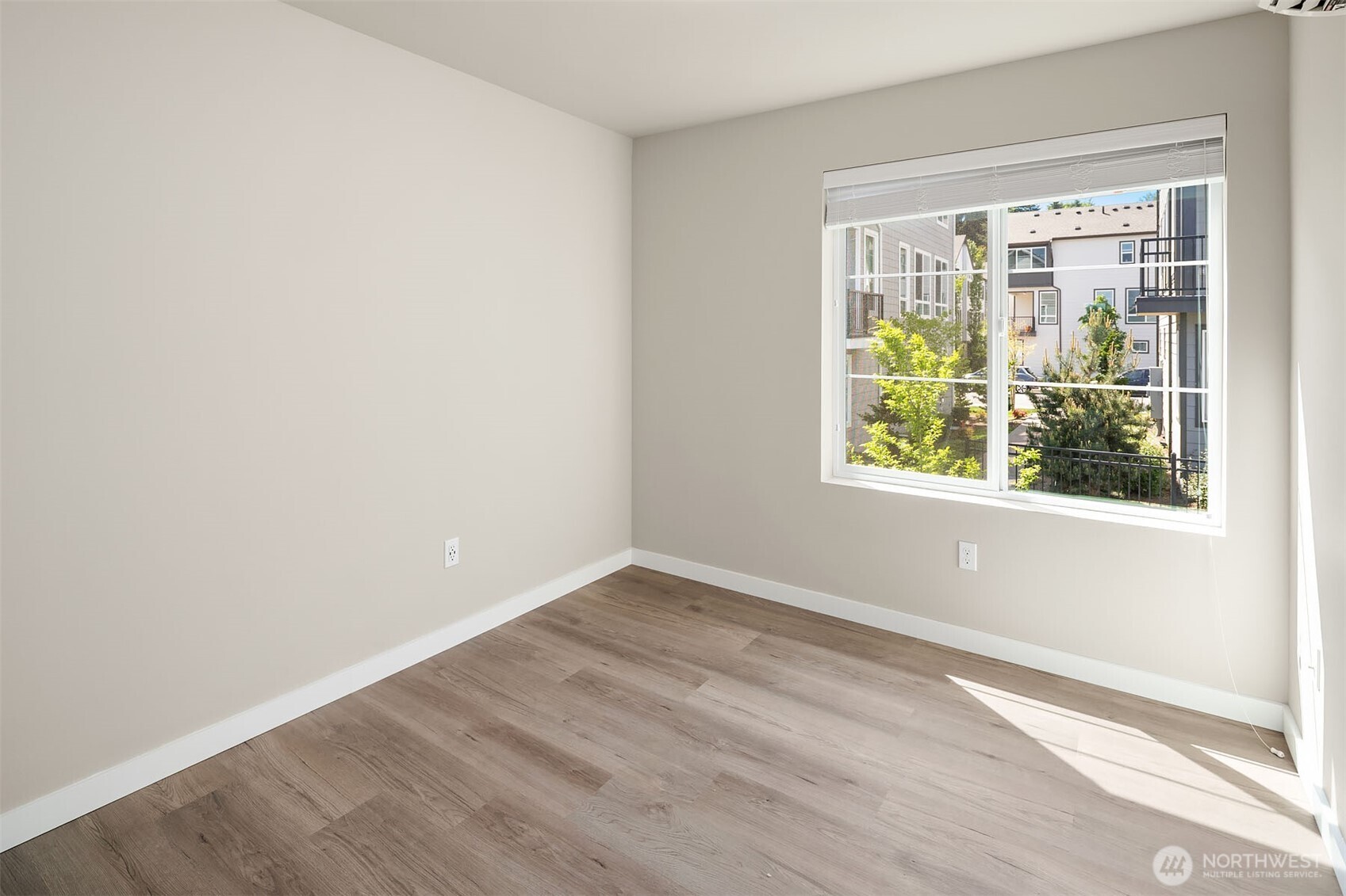 18829 67th Drive NE #1, Kenmore, WA 98028