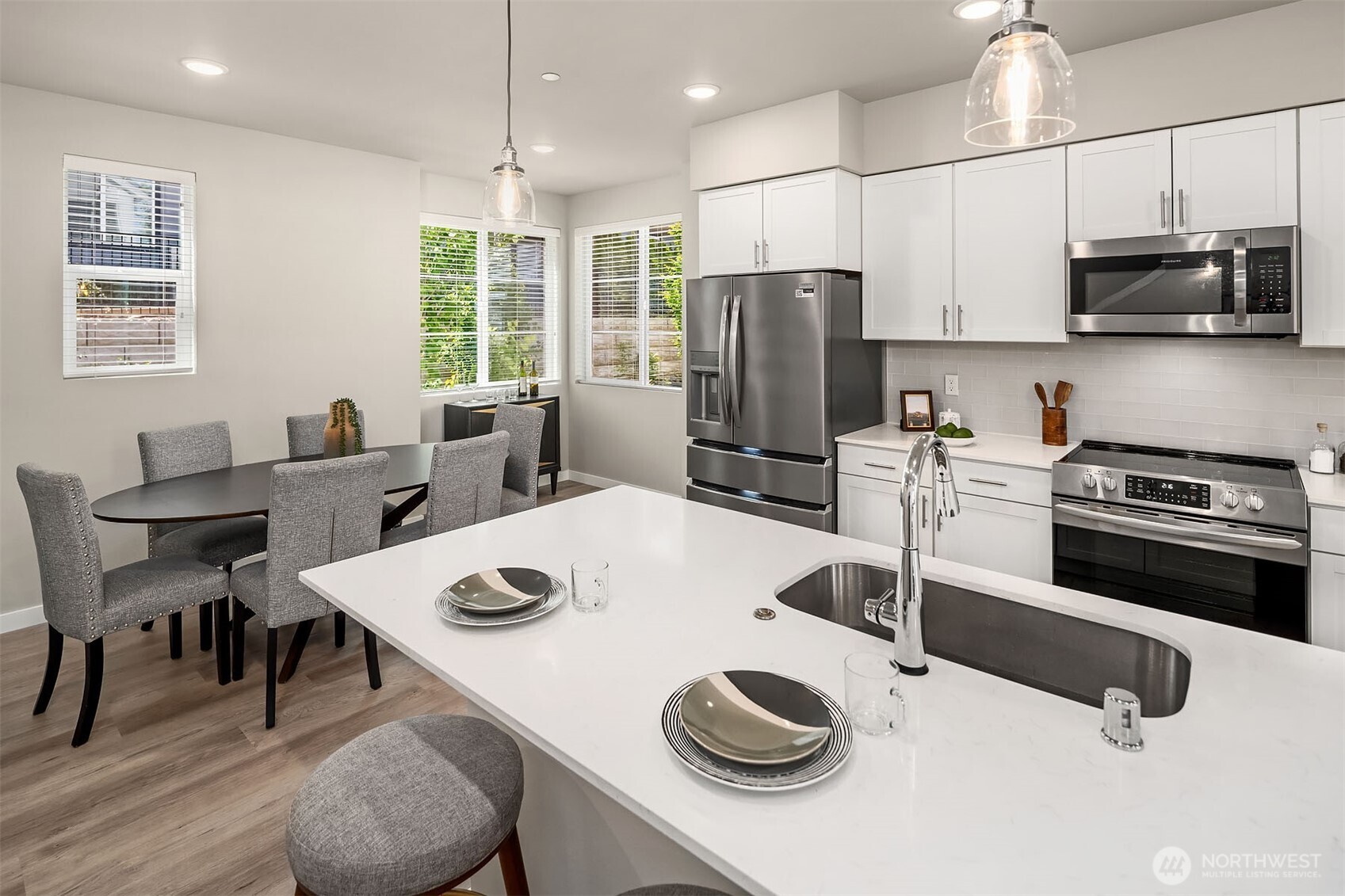 18829 67th Drive NE #1, Kenmore, WA 98028