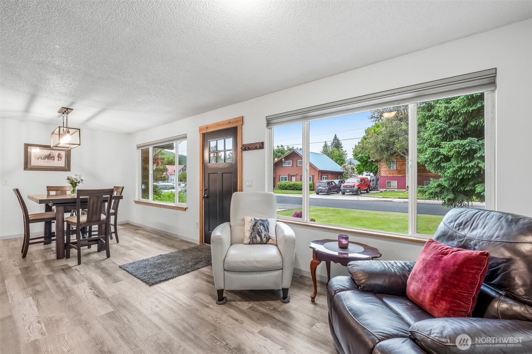208 West , Leavenworth, WA 98826