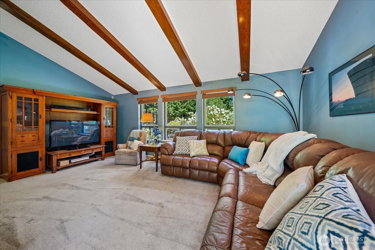 870 Kamus Place , Fox Island, WA 98333