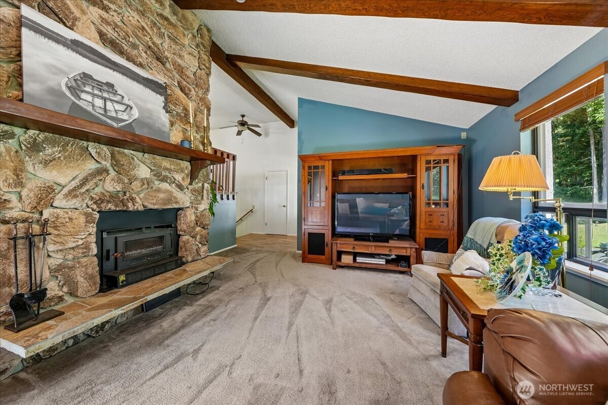 870 Kamus Place , Fox Island, WA 98333