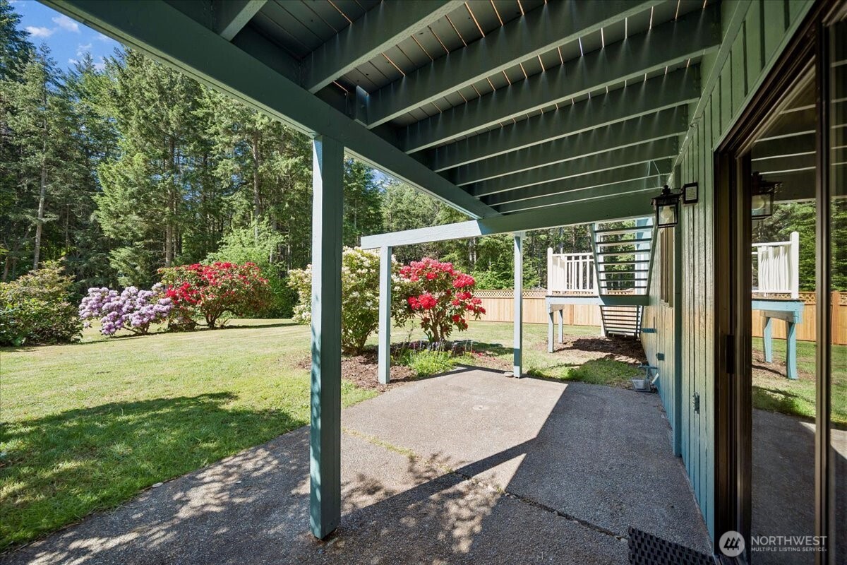 870 Kamus Place , Fox Island, WA 98333