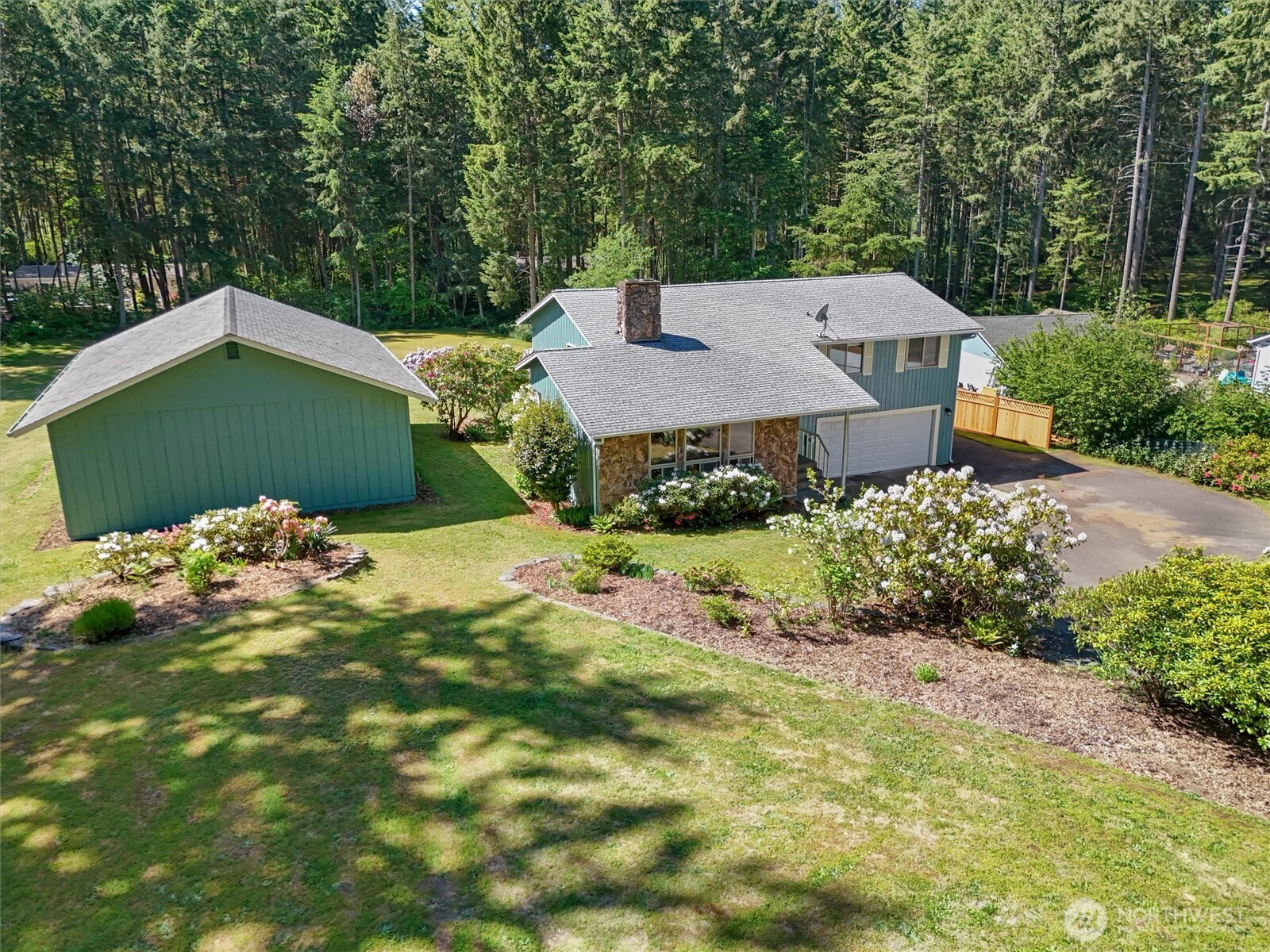 870 Kamus Place , Fox Island, WA 98333