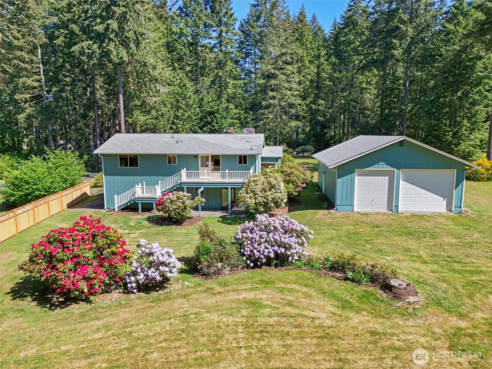 870 Kamus Place , Fox Island, WA 98333