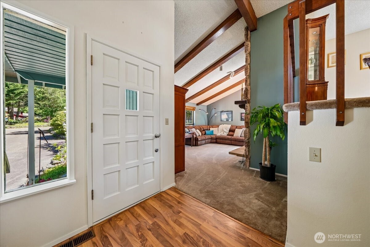 870 Kamus Place , Fox Island, WA 98333