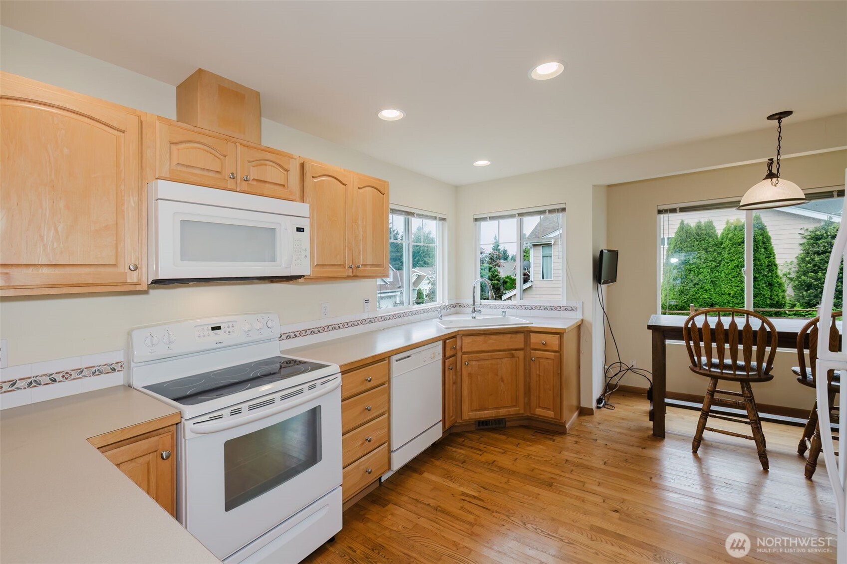 6127 Regatta Place NE, Bremerton, WA 98311